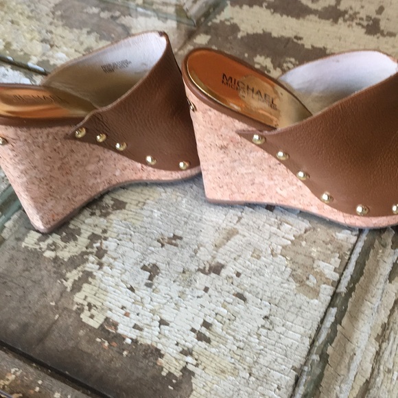 Size 7.5 Michael Kors Cork heeled mules - Picture 6 of 6